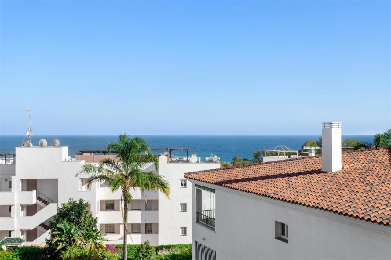 Scandinavian Seaview Terrace: Miraflores Beach Retreat Malaga Exterior photo